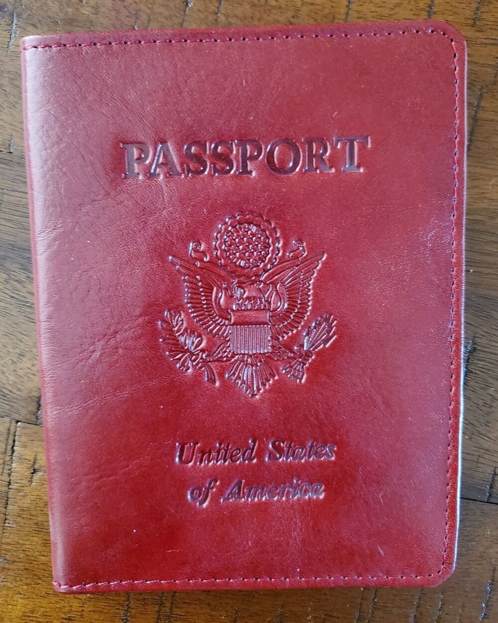 NWT Women's Wilsons Leather Red USA Leather Passport Holder Wallet